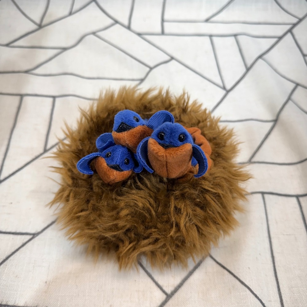 Folkmanis Folktails Finger Puppets OS Blue Three Baby Bluebirds in Nest Plush